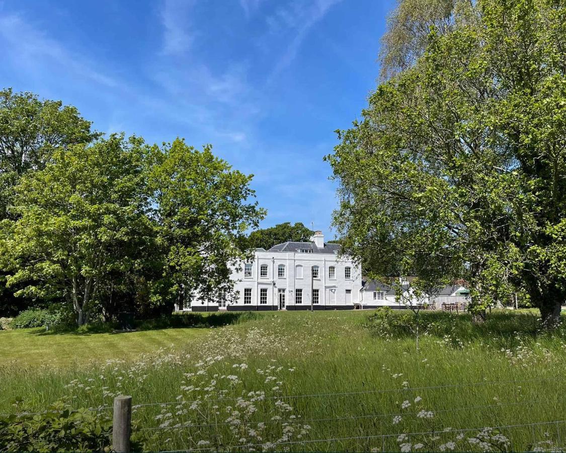 The Retreat New Forest, Hinton ไครสต์เชิร์ช ภายนอก รูปภาพ