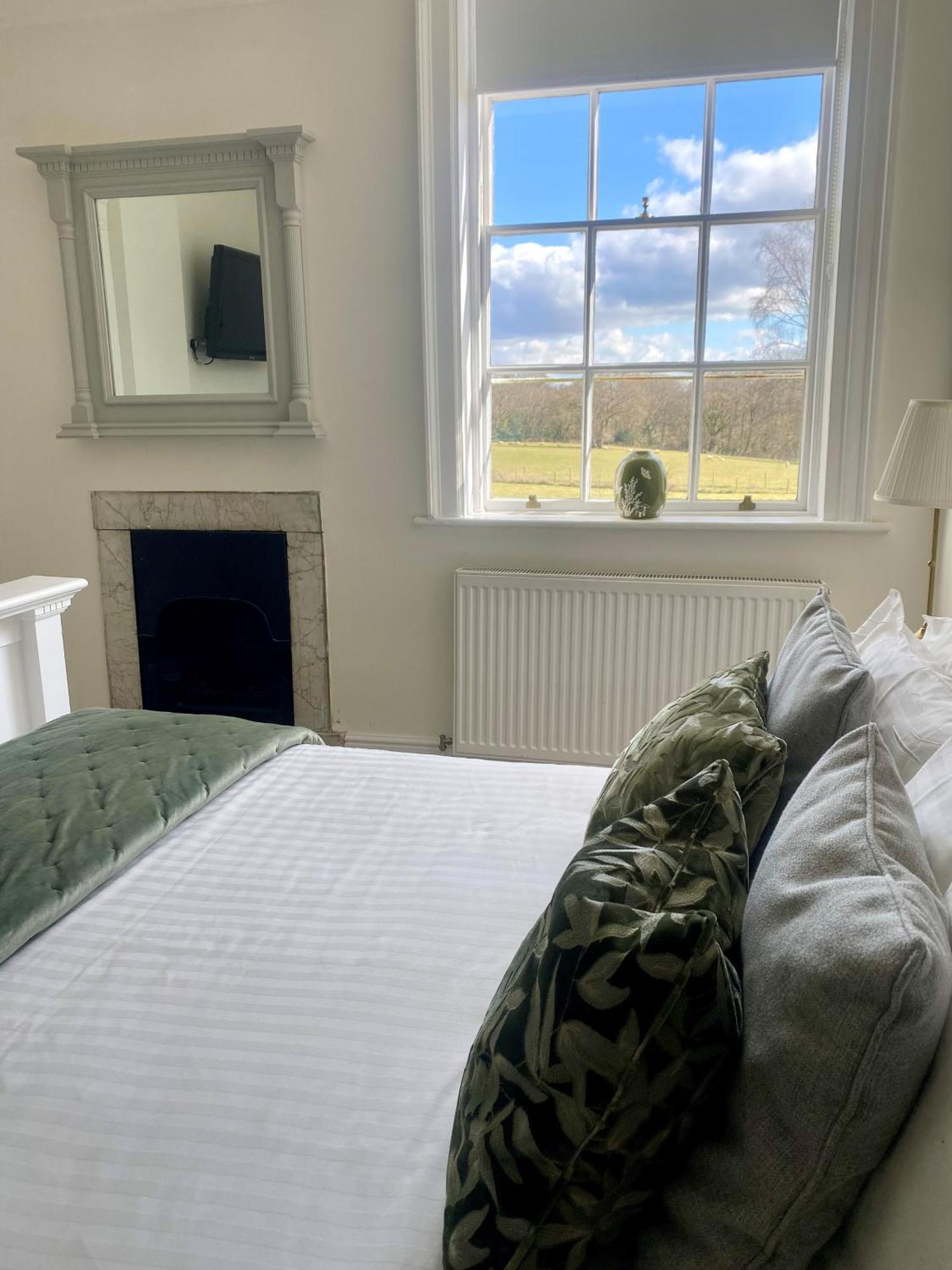 The Retreat New Forest, Hinton ไครสต์เชิร์ช ภายนอก รูปภาพ