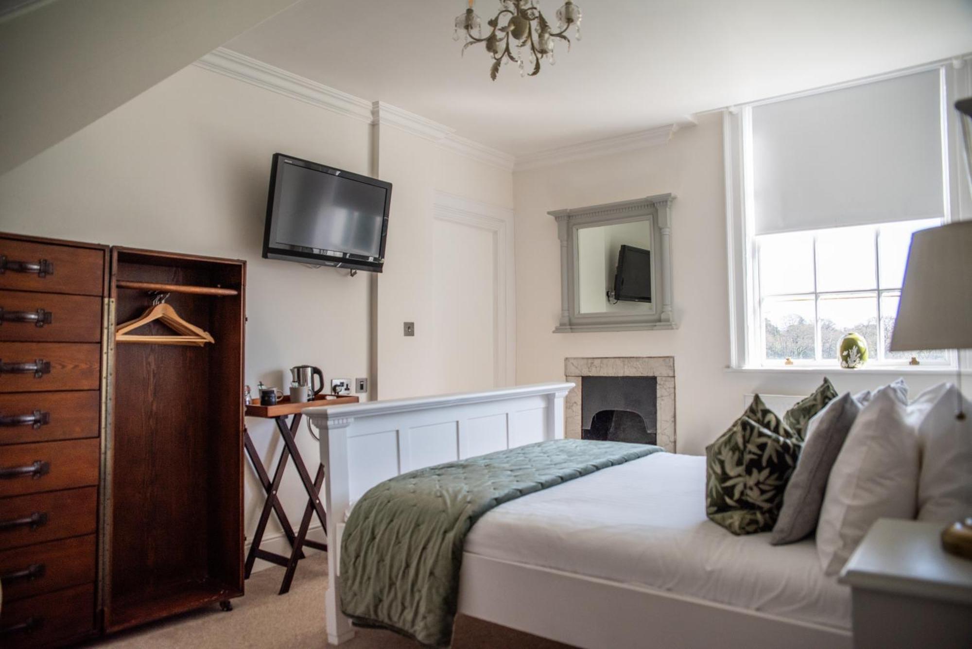 The Retreat New Forest, Hinton ไครสต์เชิร์ช ภายนอก รูปภาพ