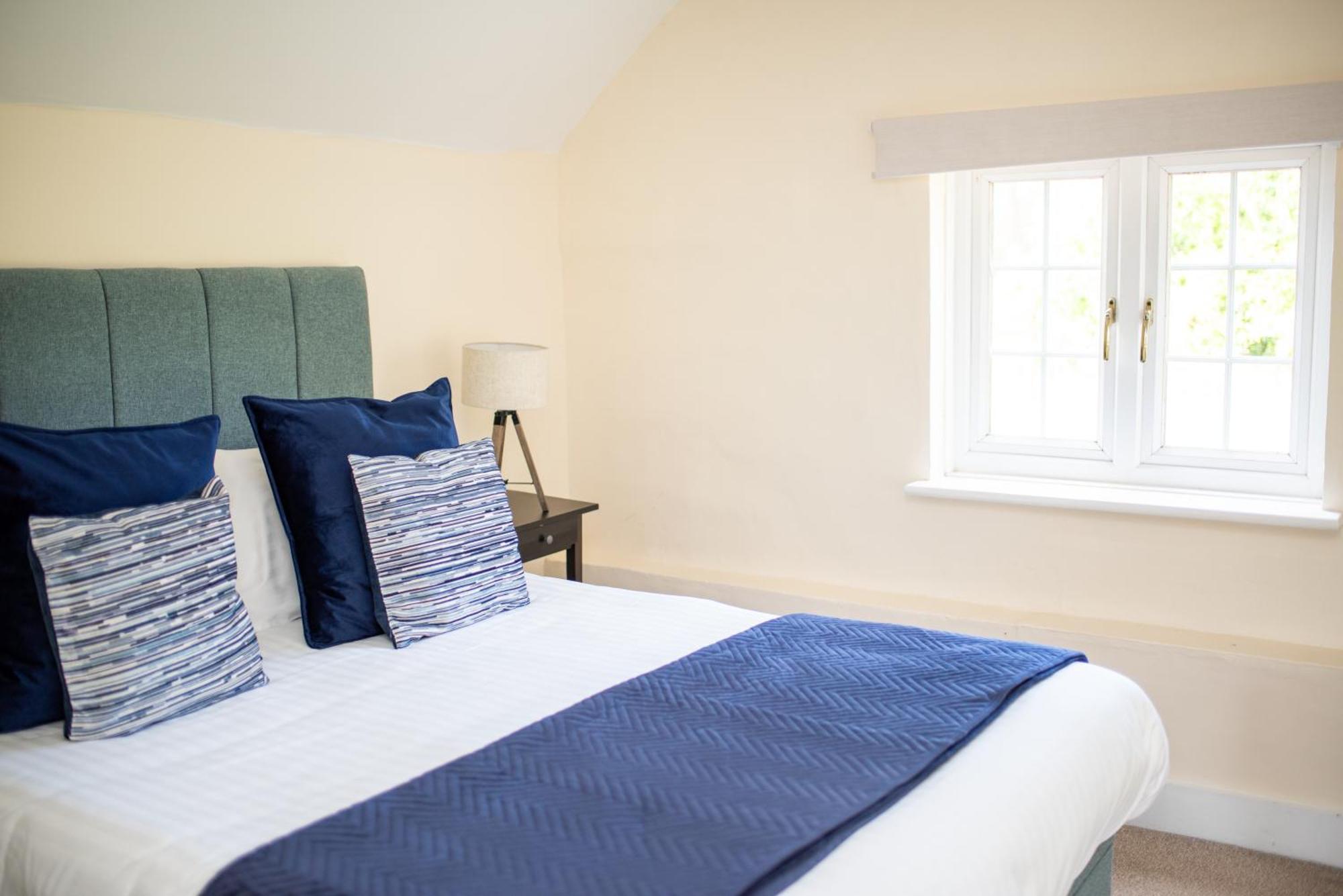 The Retreat New Forest, Hinton ไครสต์เชิร์ช ภายนอก รูปภาพ