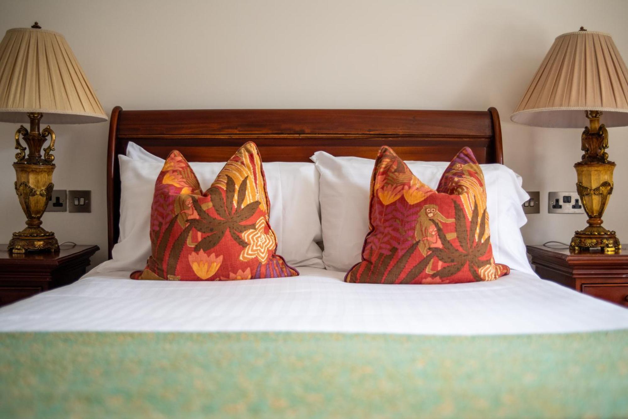 The Retreat New Forest, Hinton ไครสต์เชิร์ช ภายนอก รูปภาพ