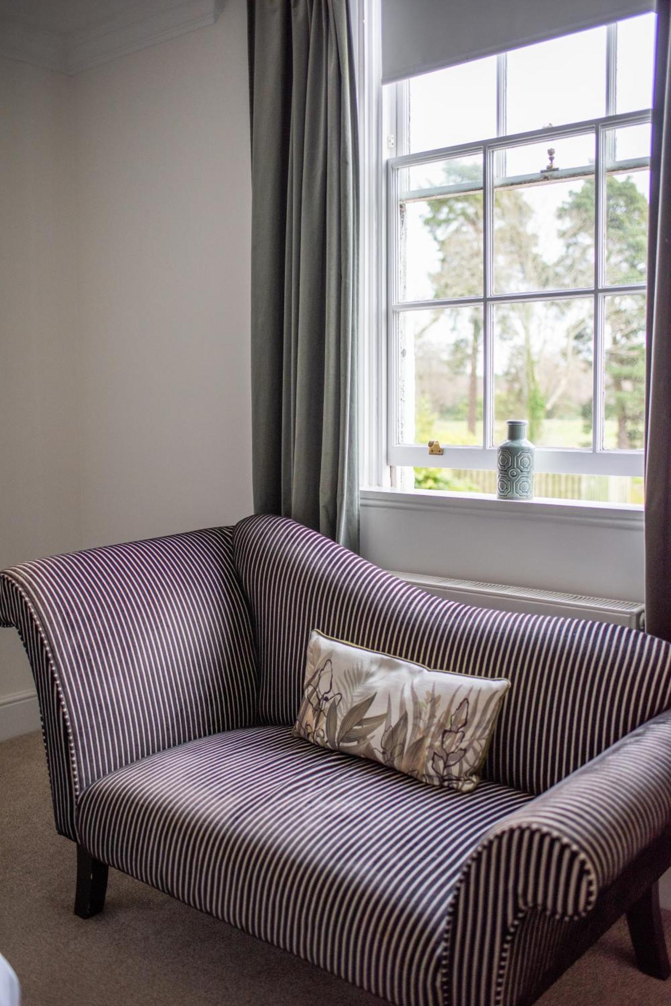 The Retreat New Forest, Hinton ไครสต์เชิร์ช ภายนอก รูปภาพ